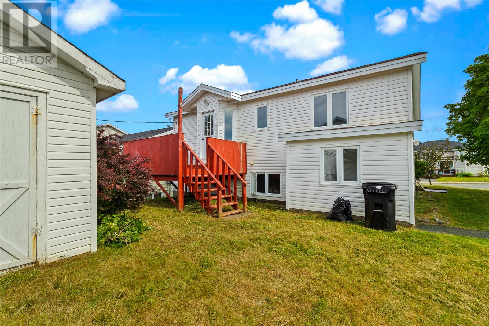 32 Penney Crescent - 33