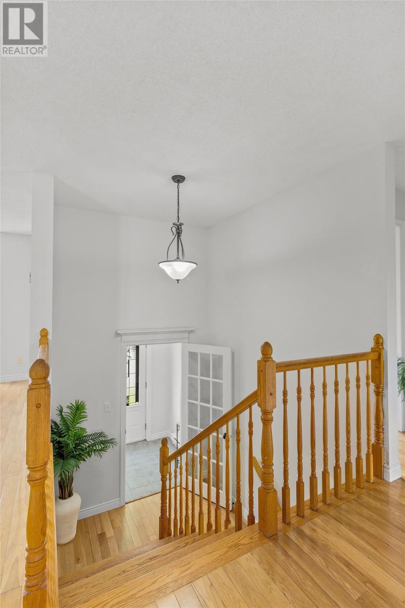 32 Penney Crescent - 4