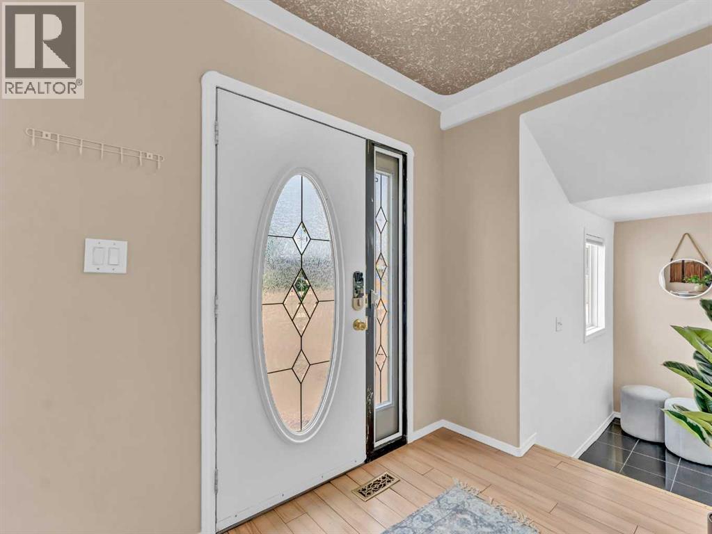 309 1 Street NW - 12
