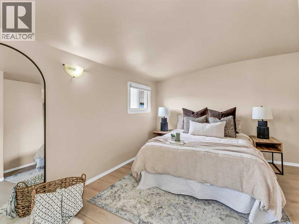 309 1 Street NW - 17