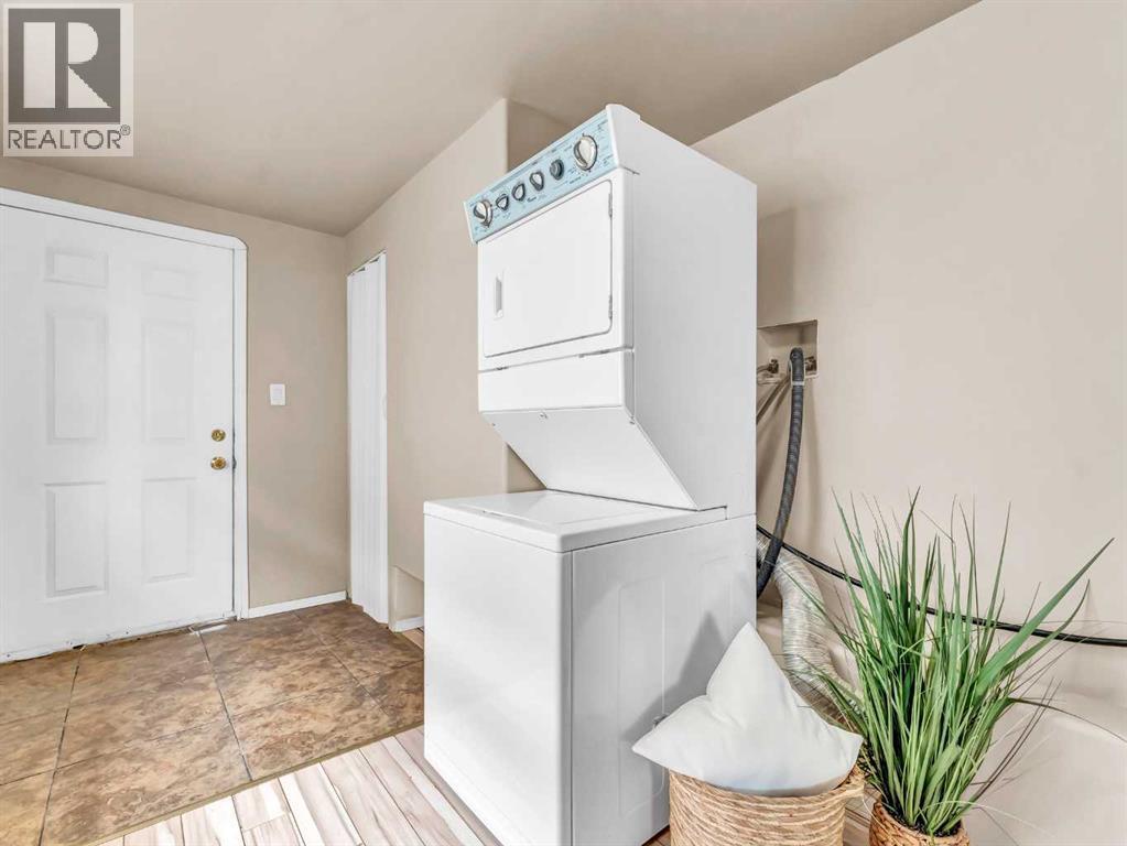 309 1 Street NW - 23