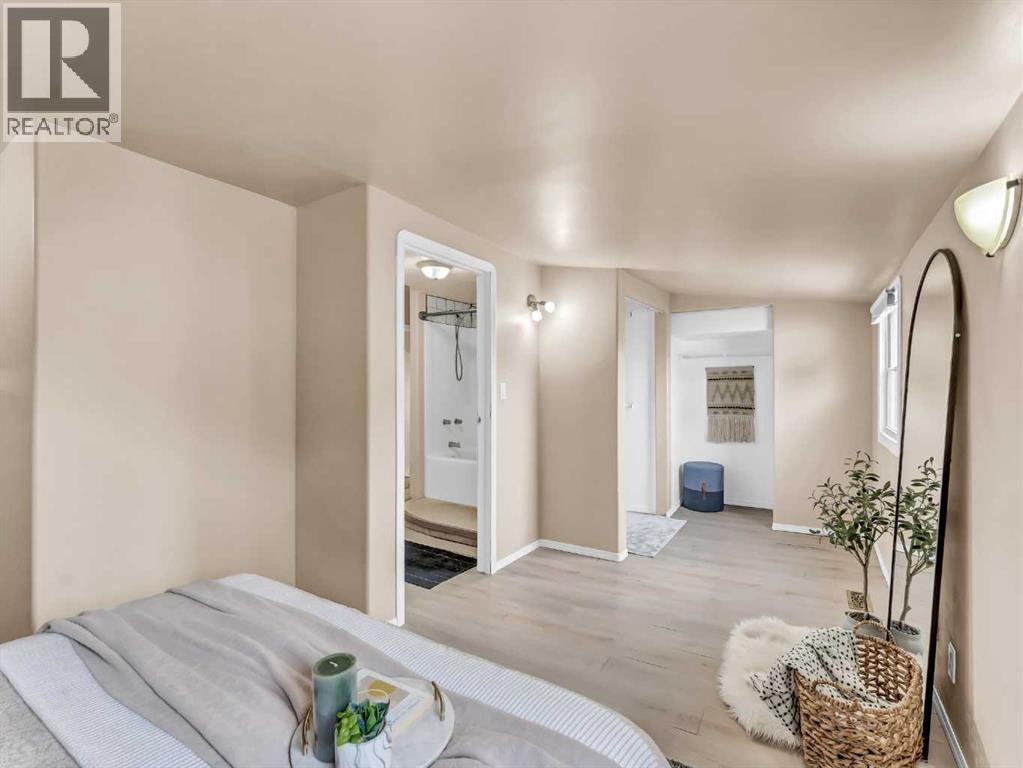 309 1 Street NW - 18
