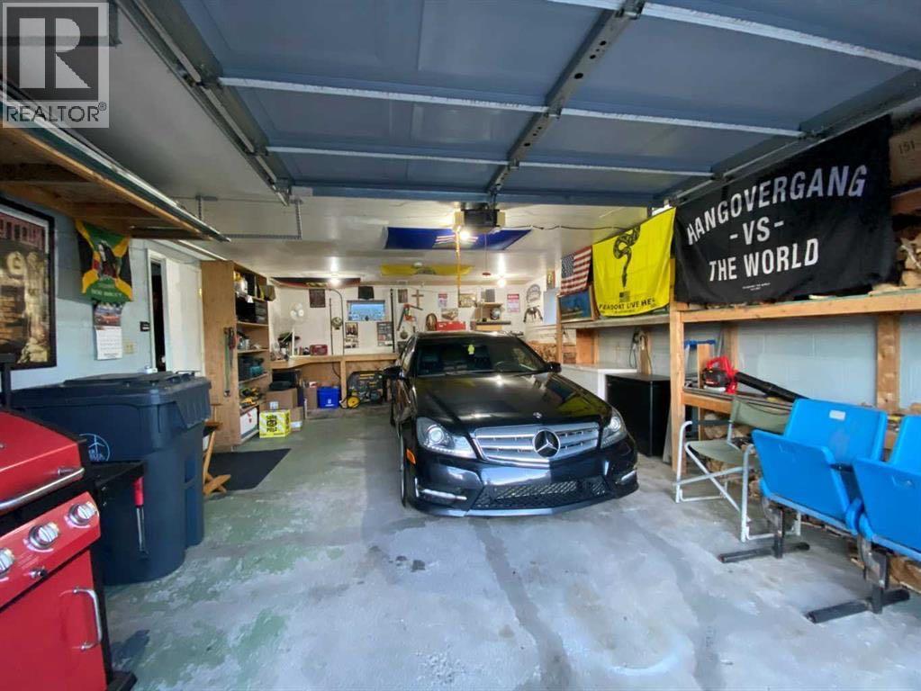 771 Dundas Street - 30