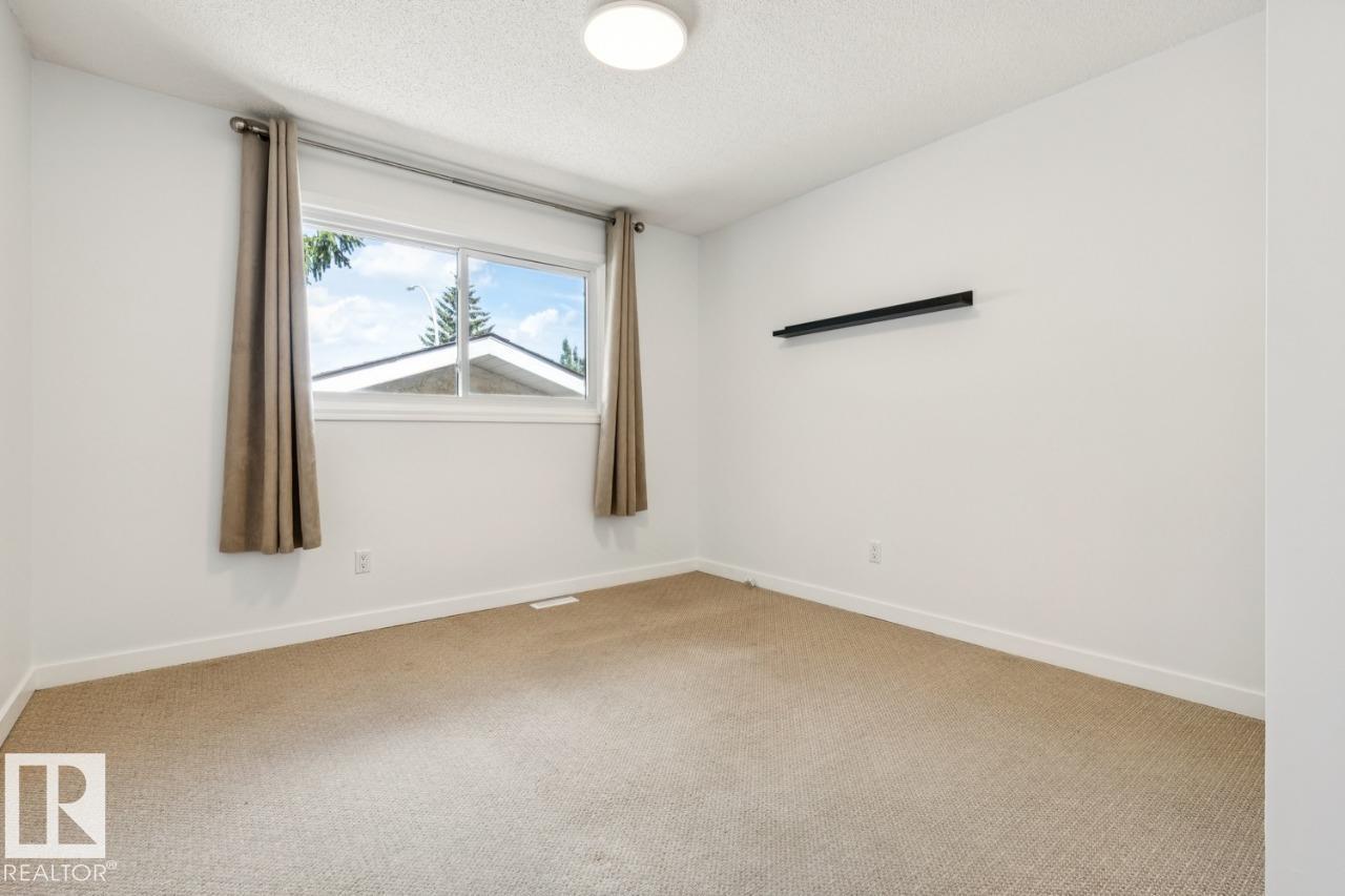 4649 16A AV NW - 10