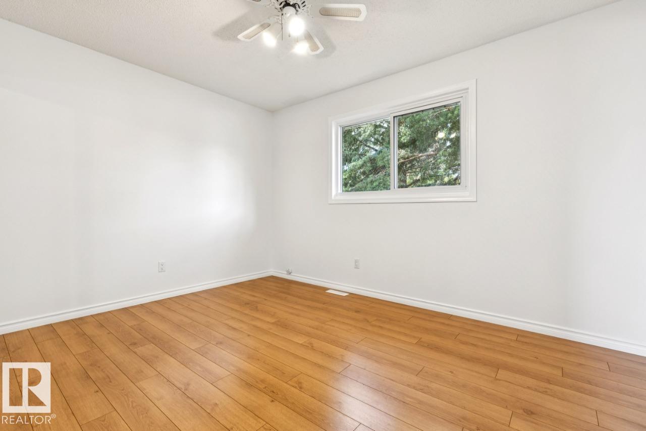 4649 16A AV NW - 12