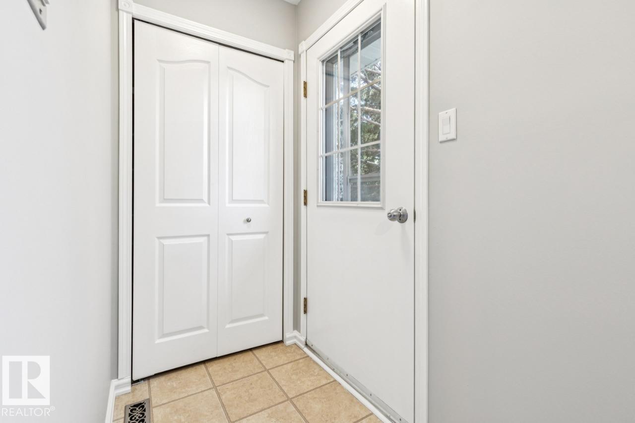 4649 16A AV NW - 8