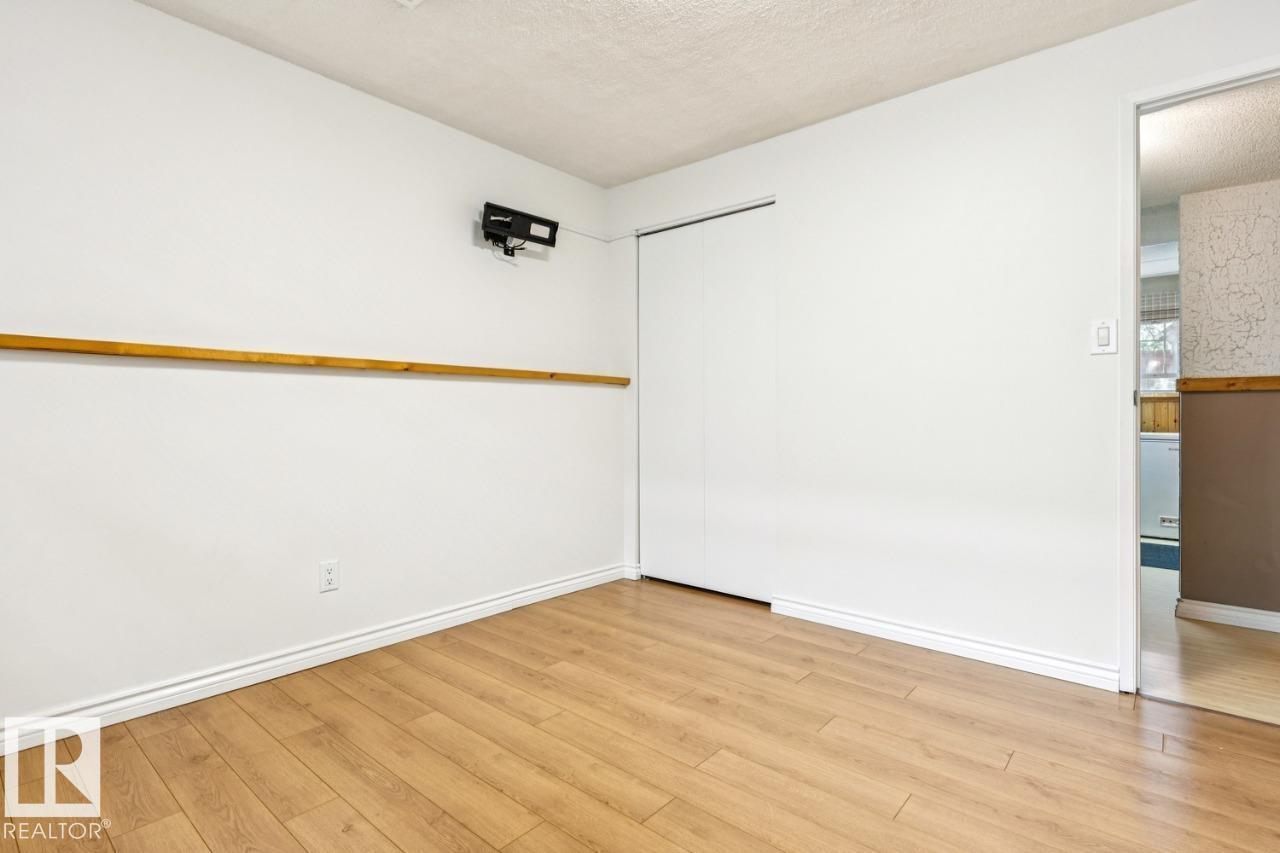 4649 16A AV NW - 17