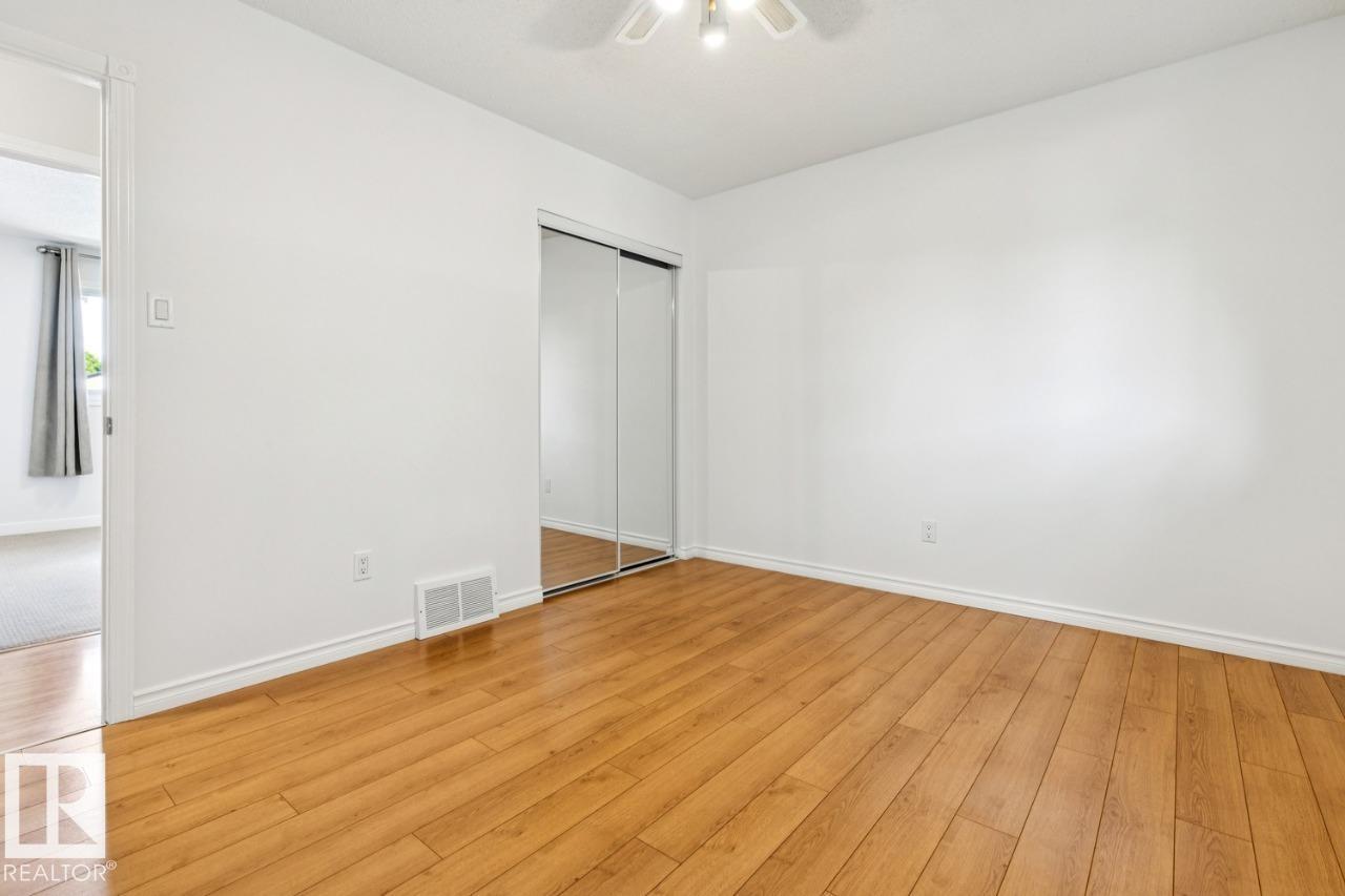4649 16A AV NW - 13
