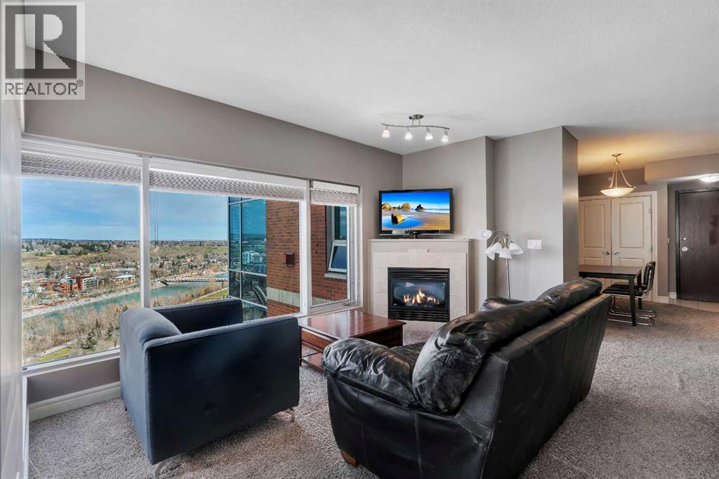 #2402 910 5 Avenue SW - 5