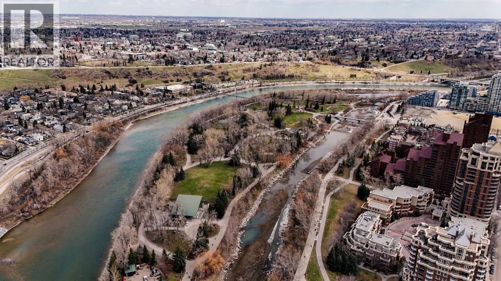 #2402 910 5 Avenue SW - 39
