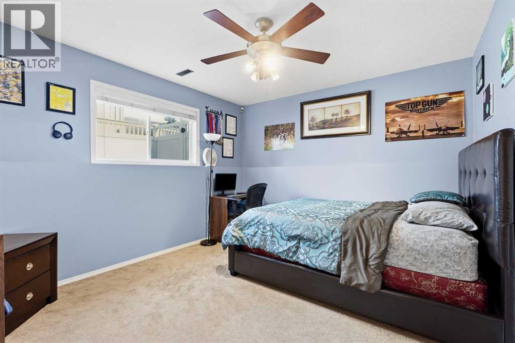 219 Lampard Crescent - 28