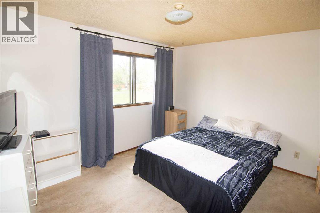 5502 Temple Road NE - 14