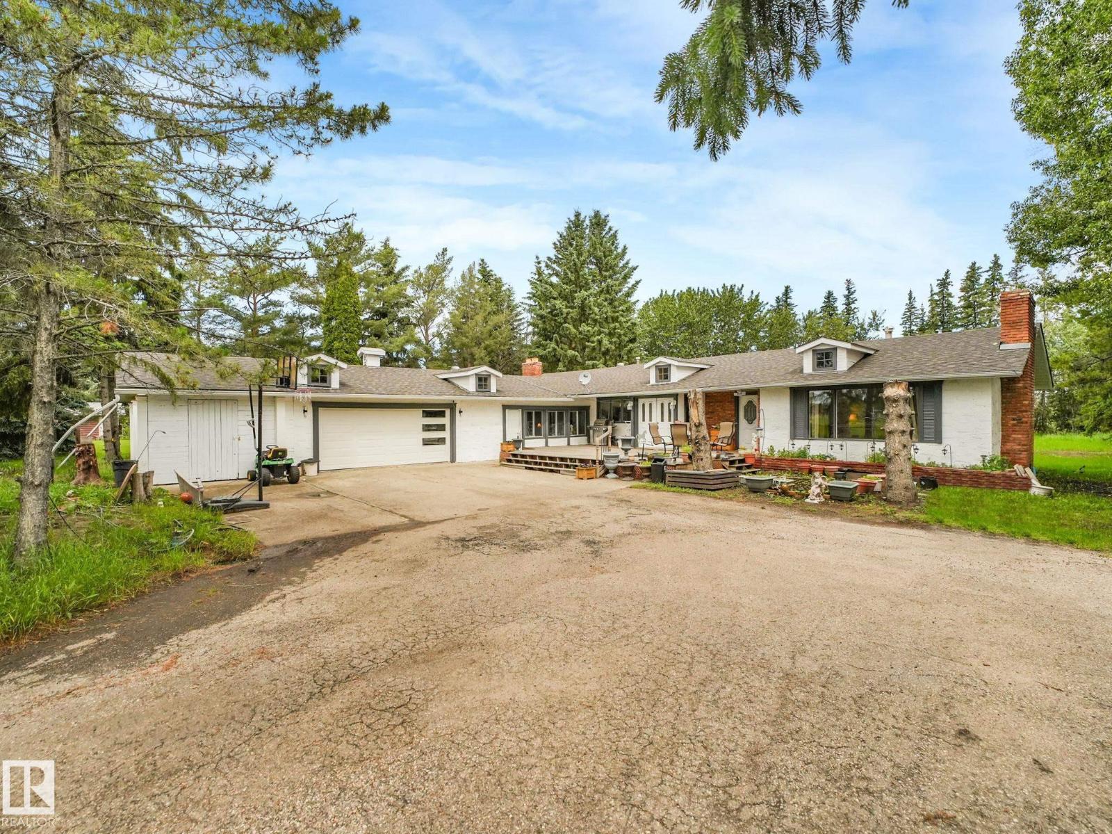 10912 5 AV SW SW - 1