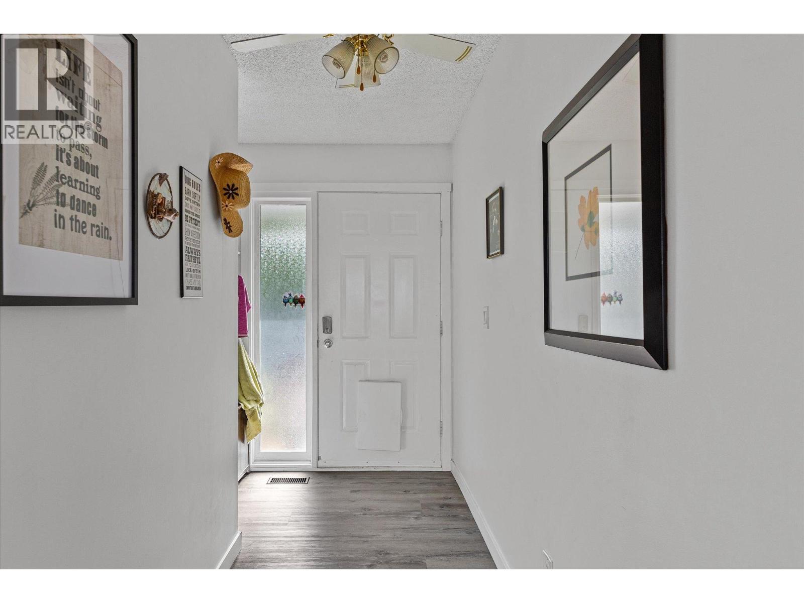 3273 McLeod Road - 6