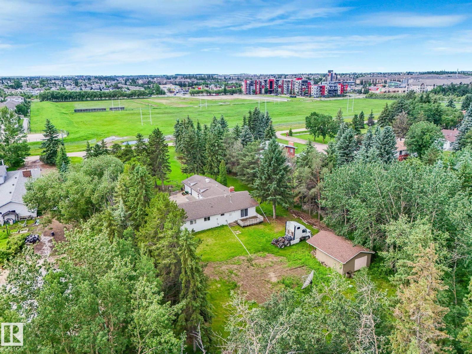 10912 5 AV SW SW - 17