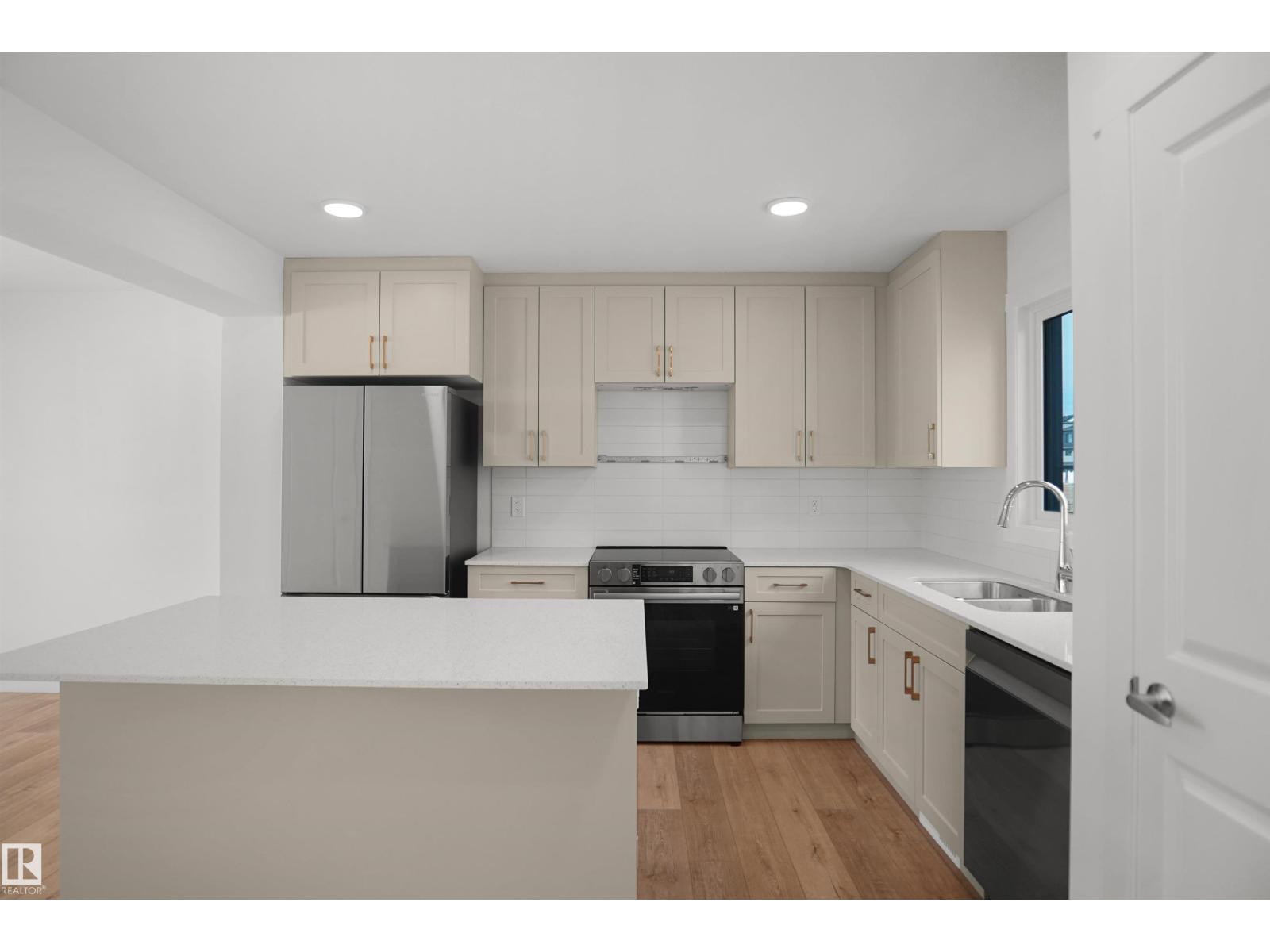 423 ASTER DR NW - 9