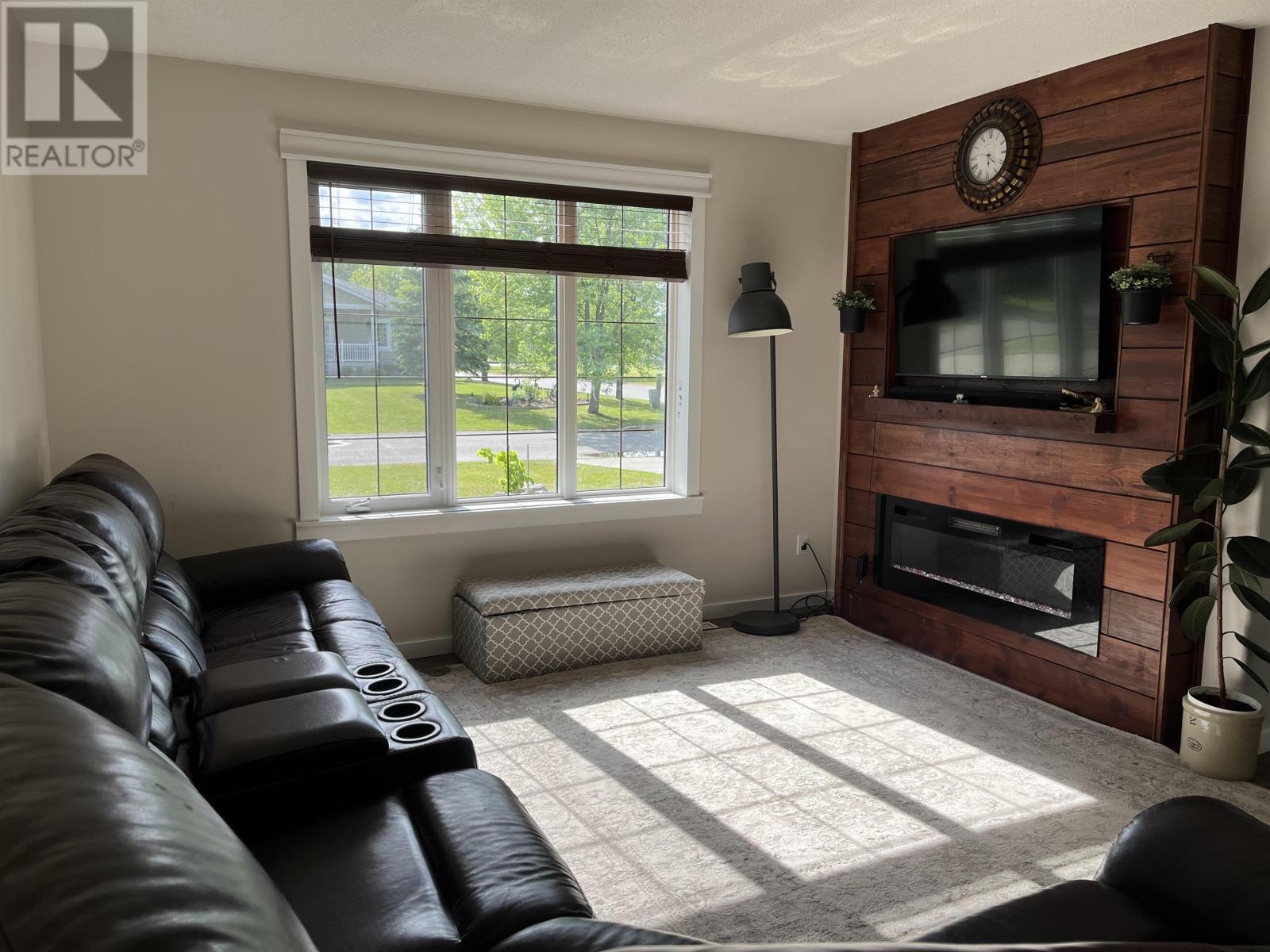 8 Maple Place - 13