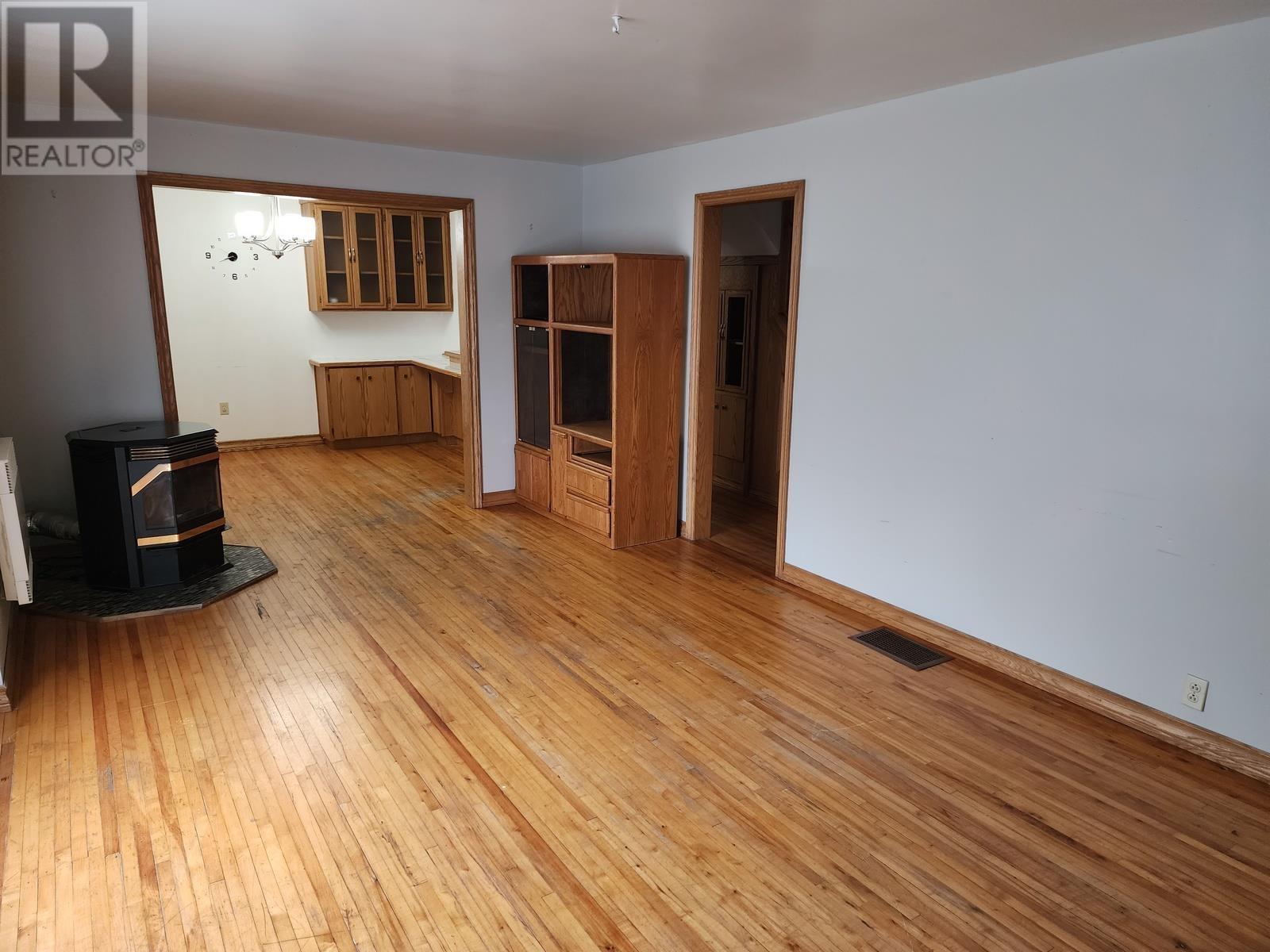 58 LAURIER AVE - 22
