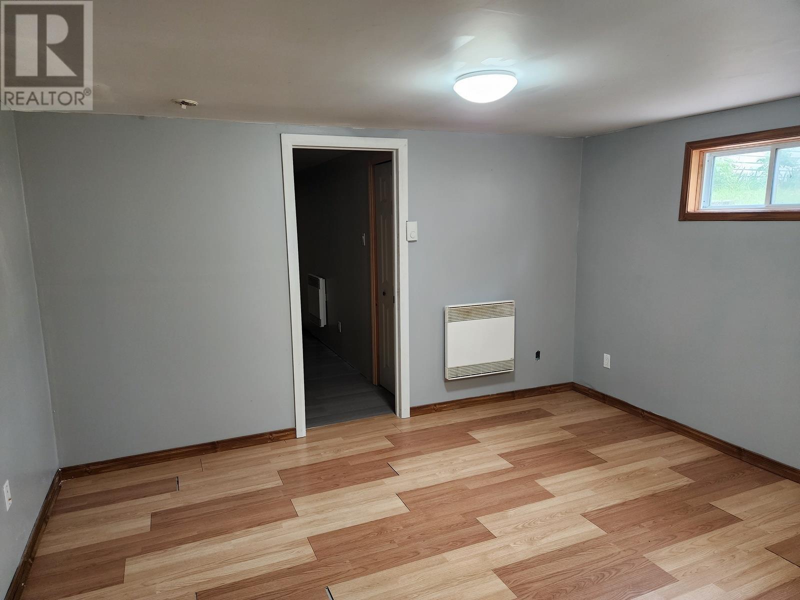 58 LAURIER AVE - 39