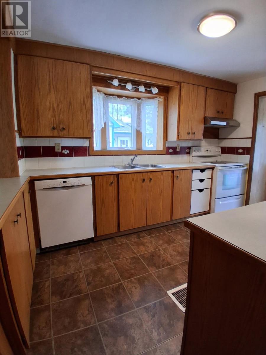 58 LAURIER AVE - 8