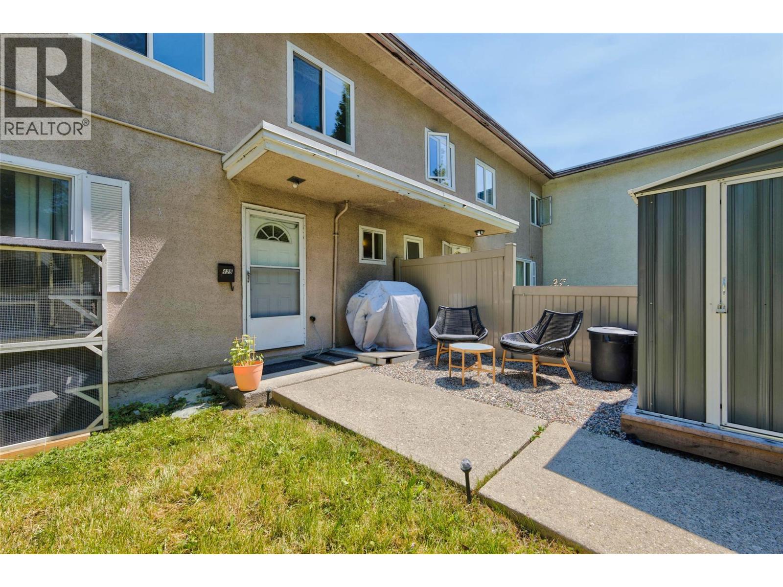 429 RICHARDS W Street - 33