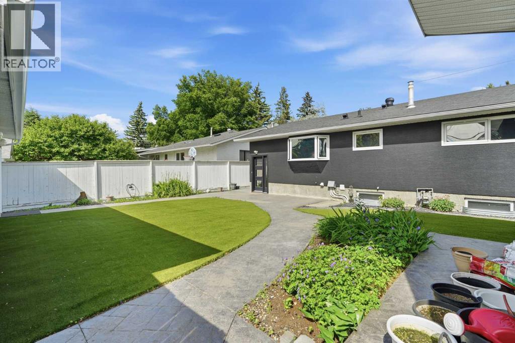 10012 Willowview Road SE - 29