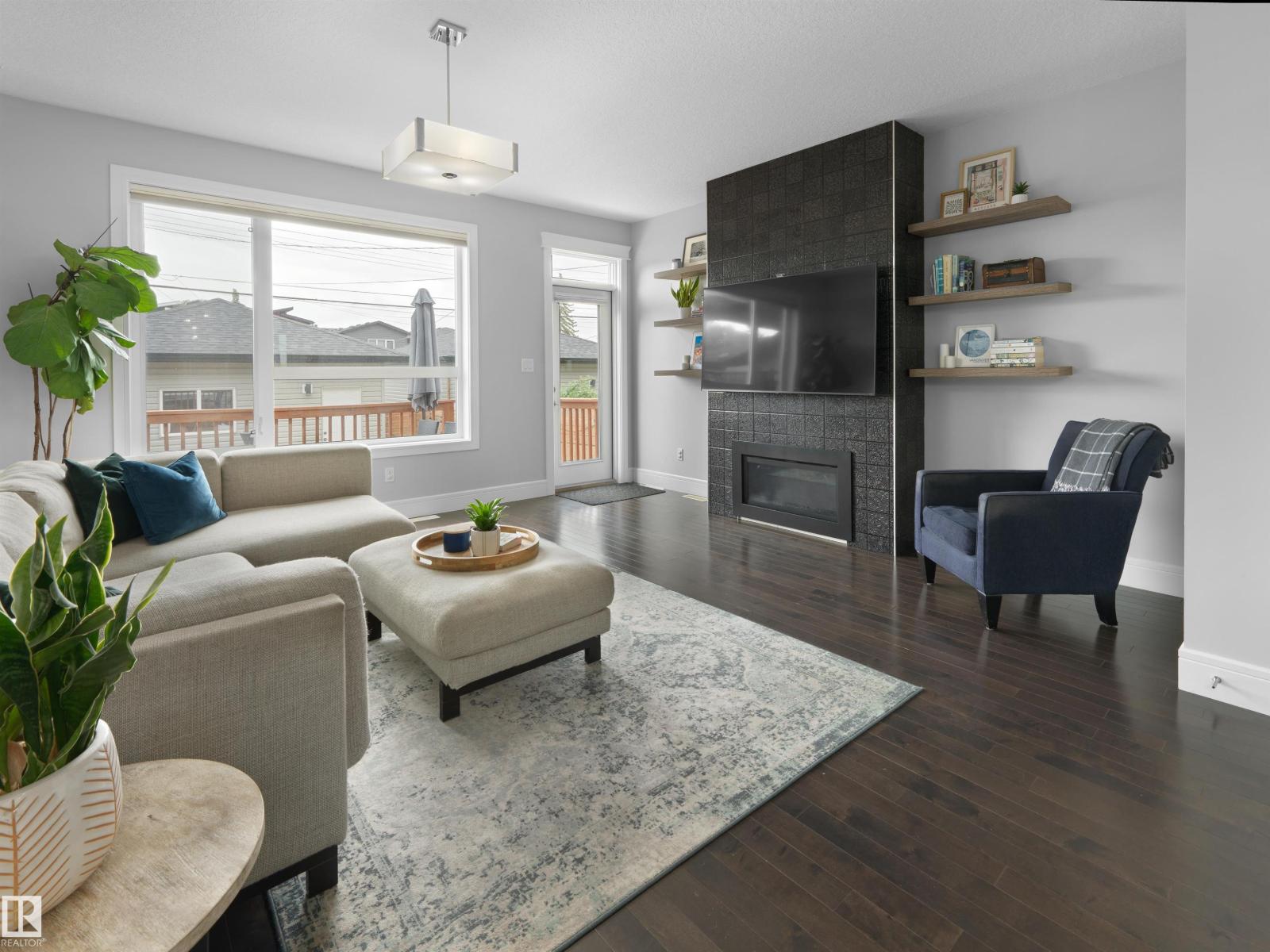 9313 152 ST NW - 15