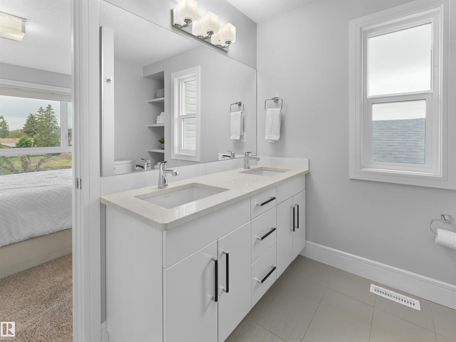9313 152 ST NW - 23