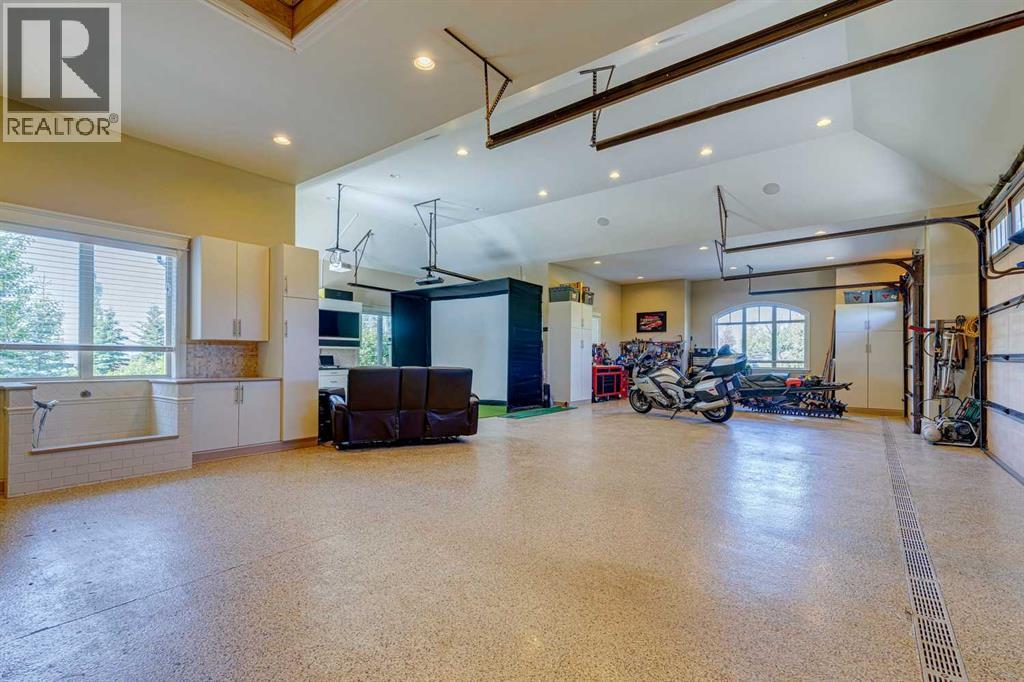 39 Red Willow Crescent W - 41