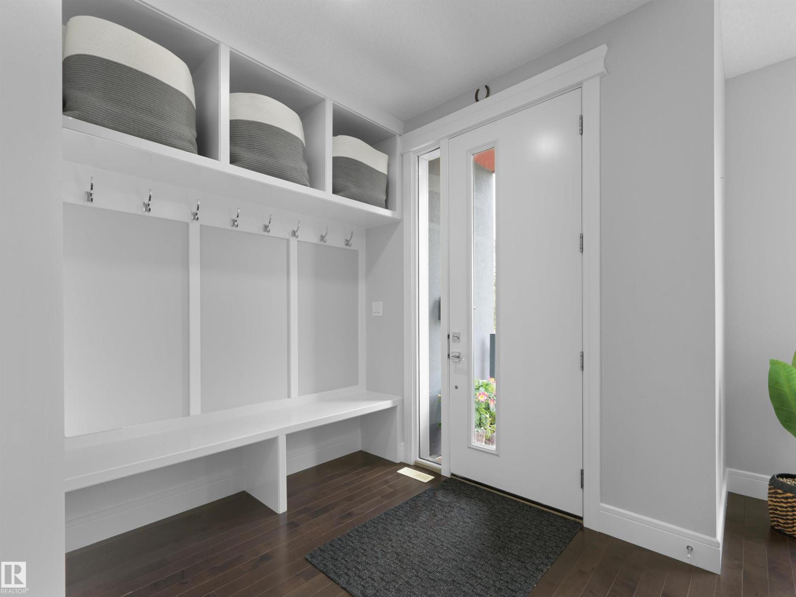 9313 152 ST NW - 3