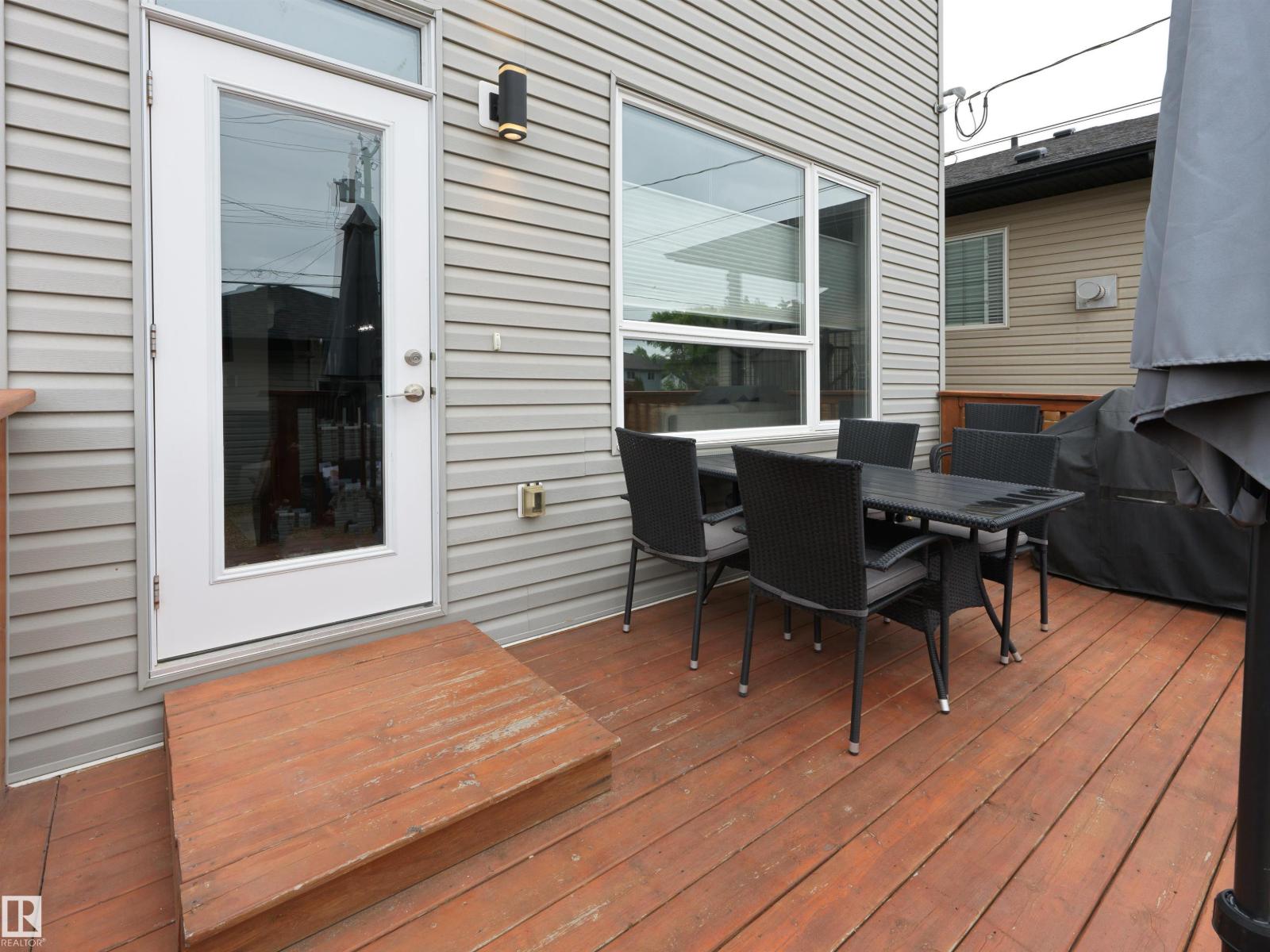 9313 152 ST NW - 33