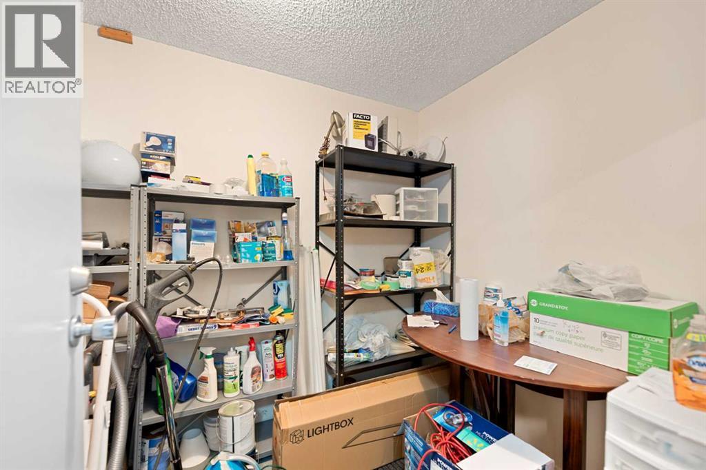 2312 1 Street NW - 24