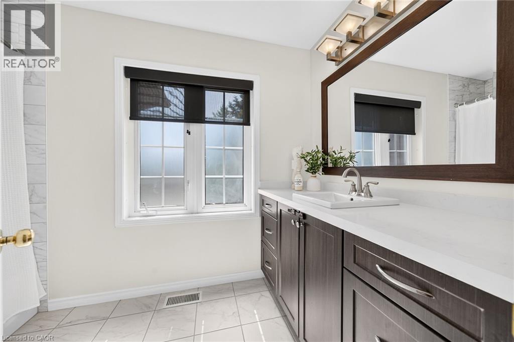 2203 TURNBERRY Road - 20