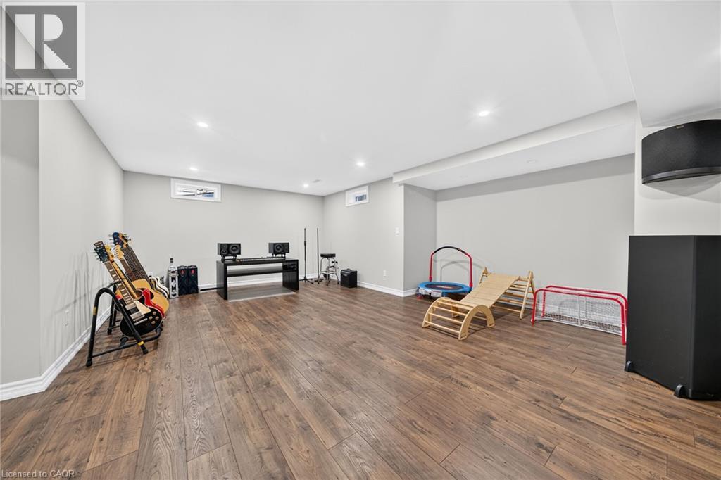 2203 TURNBERRY Road - 40