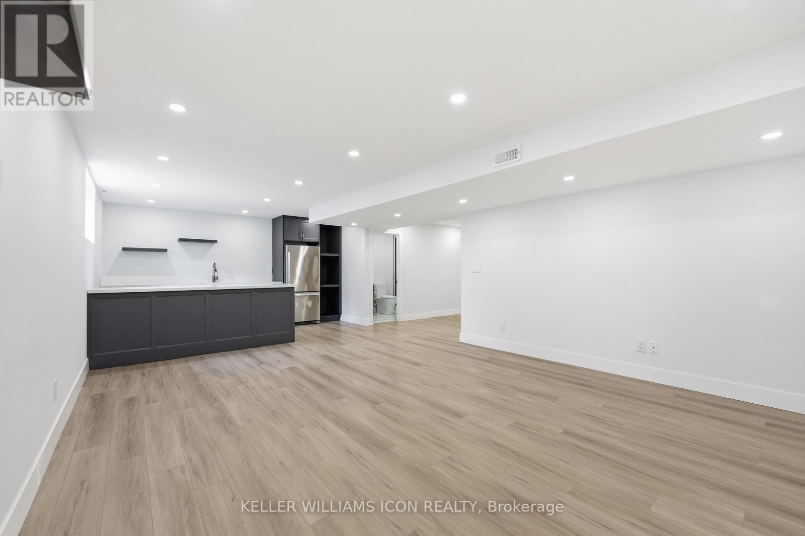 101 BRAMBLING WAY - 40