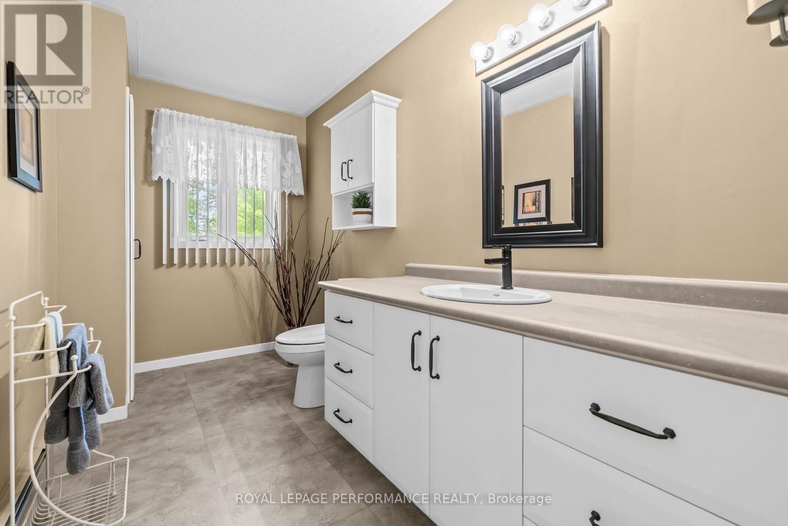 828 PRINCIPALE STREET - 32