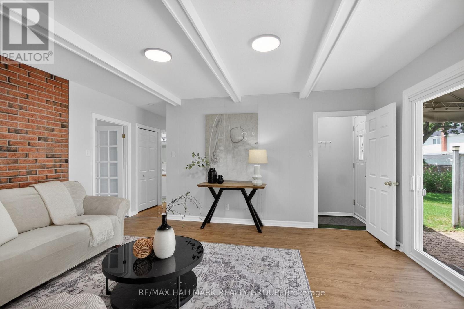 37 PARKWOOD CRESCENT - 12