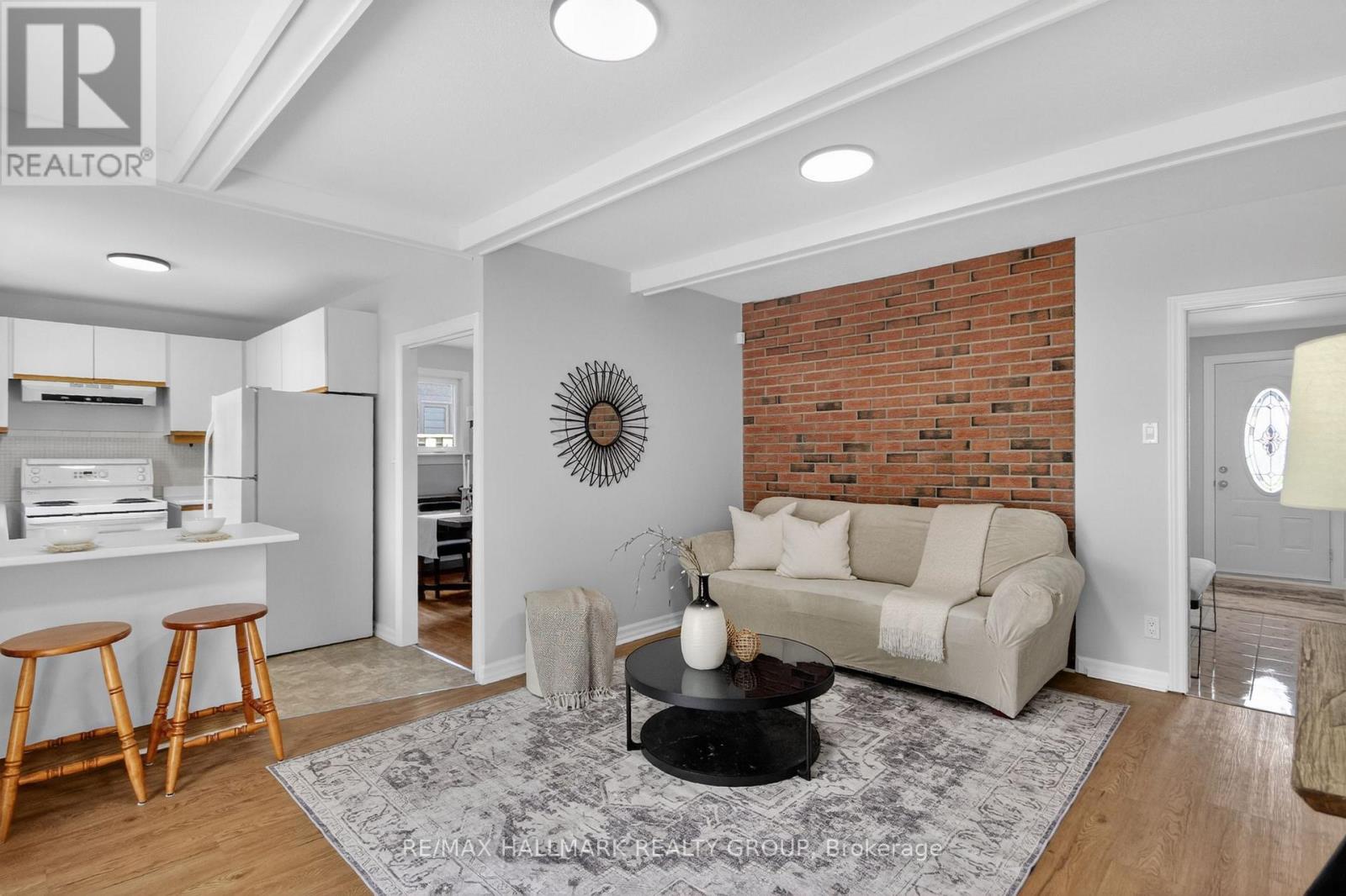 37 PARKWOOD CRESCENT - 14