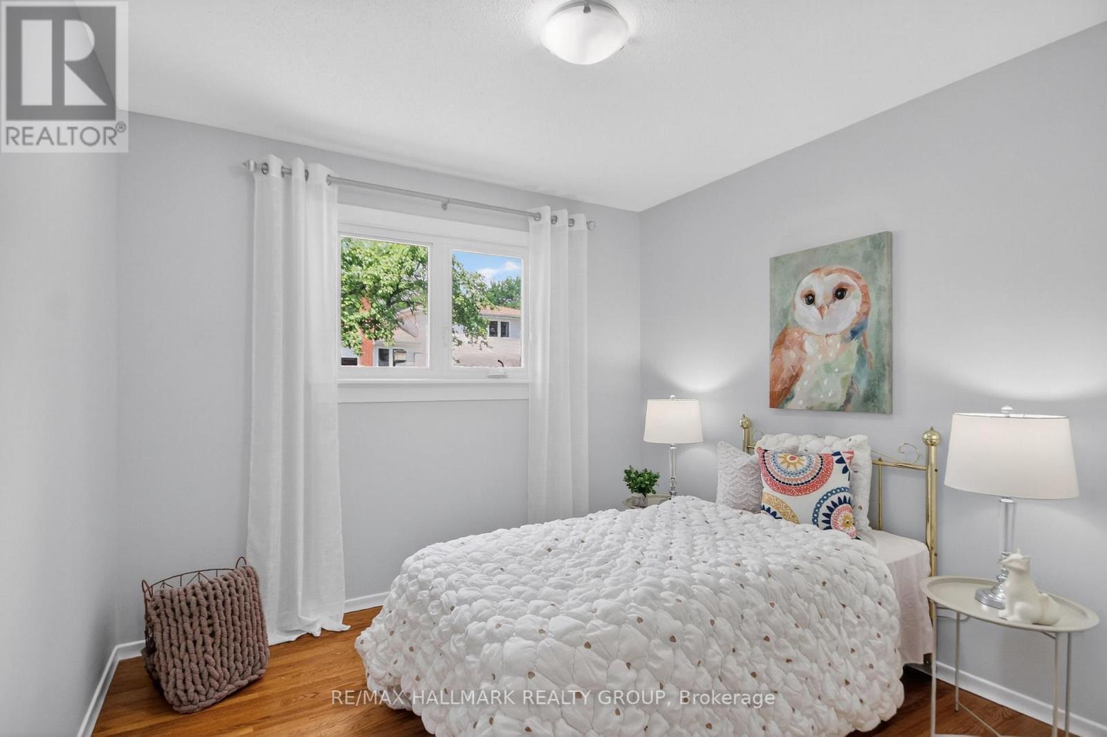37 PARKWOOD CRESCENT - 21