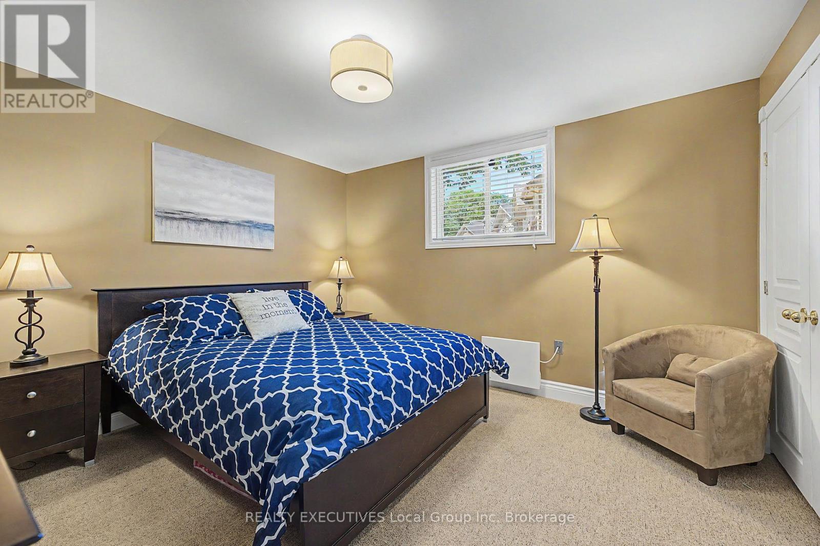 16 VERMONT CRESCENT - Image 39