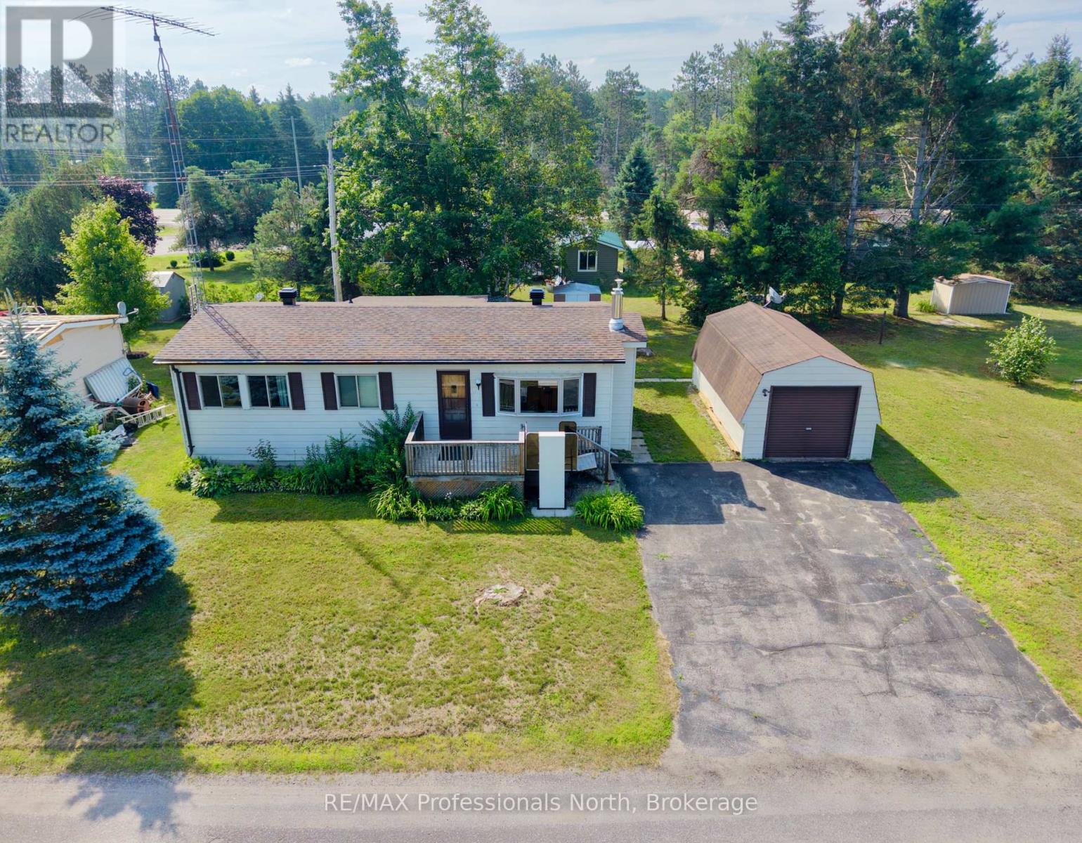 1034 EIGHTH LANE - 40