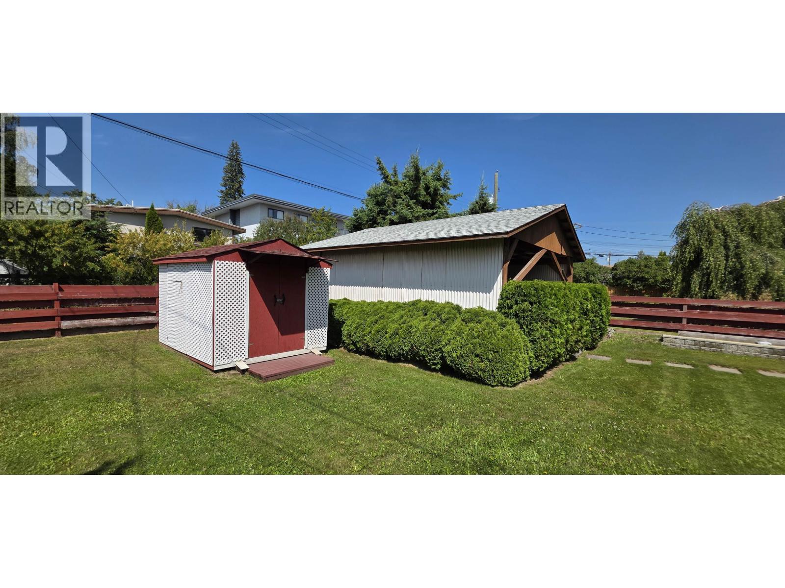 Photo 27 of 31 — 1061 IRWIN STREET · Prince George, BC