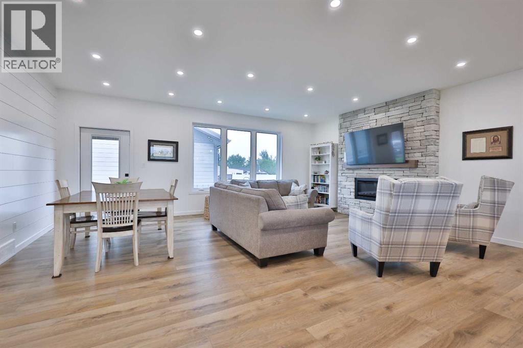 246 4A Street - 14