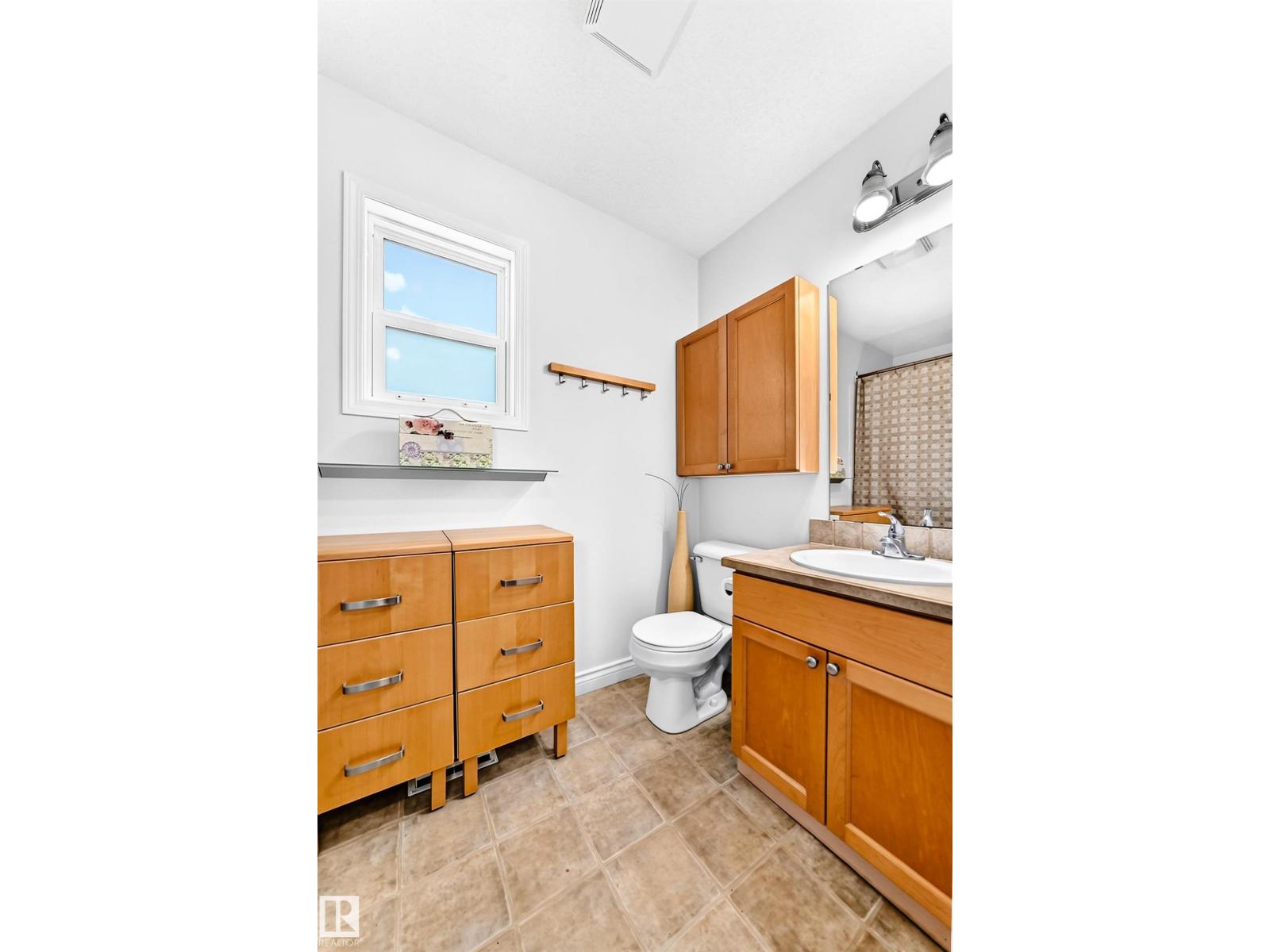 #3 2320 TWP ROAD 540 - 32