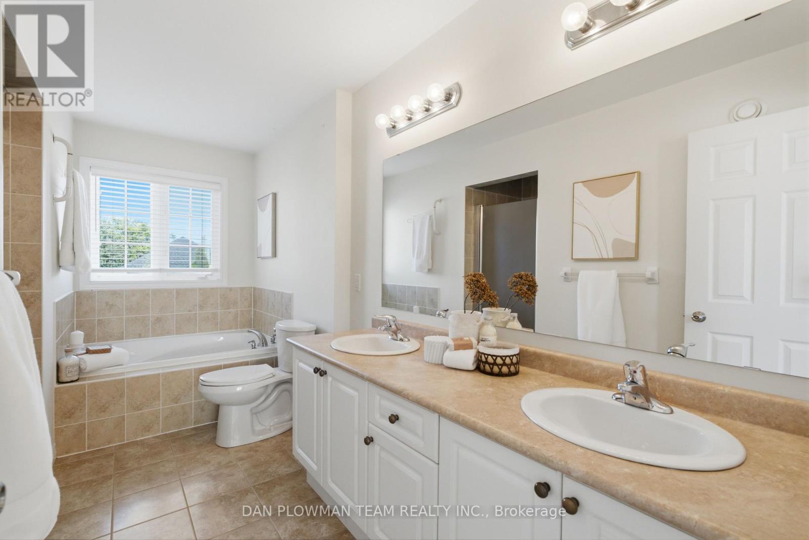 679 OXBOW CRESCENT - Image 20
