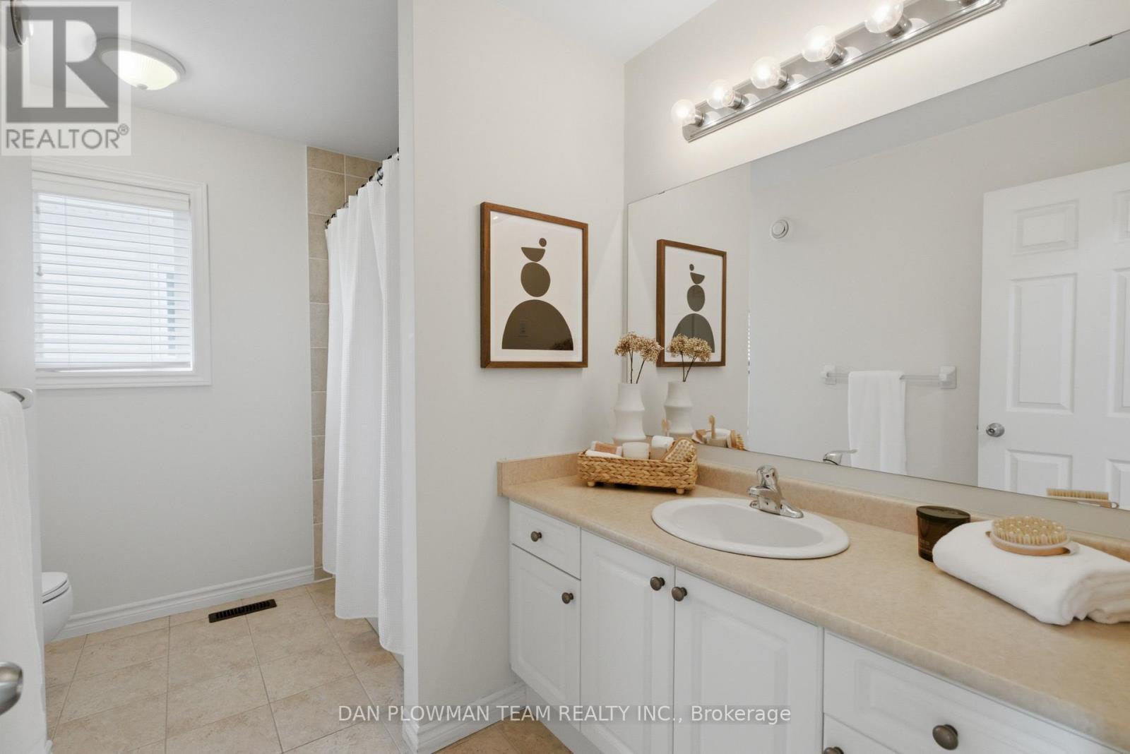 679 OXBOW CRESCENT - Image 24