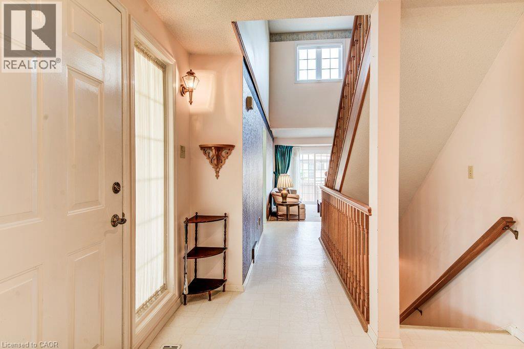 #6 450 BEECHWOOD Place - 5