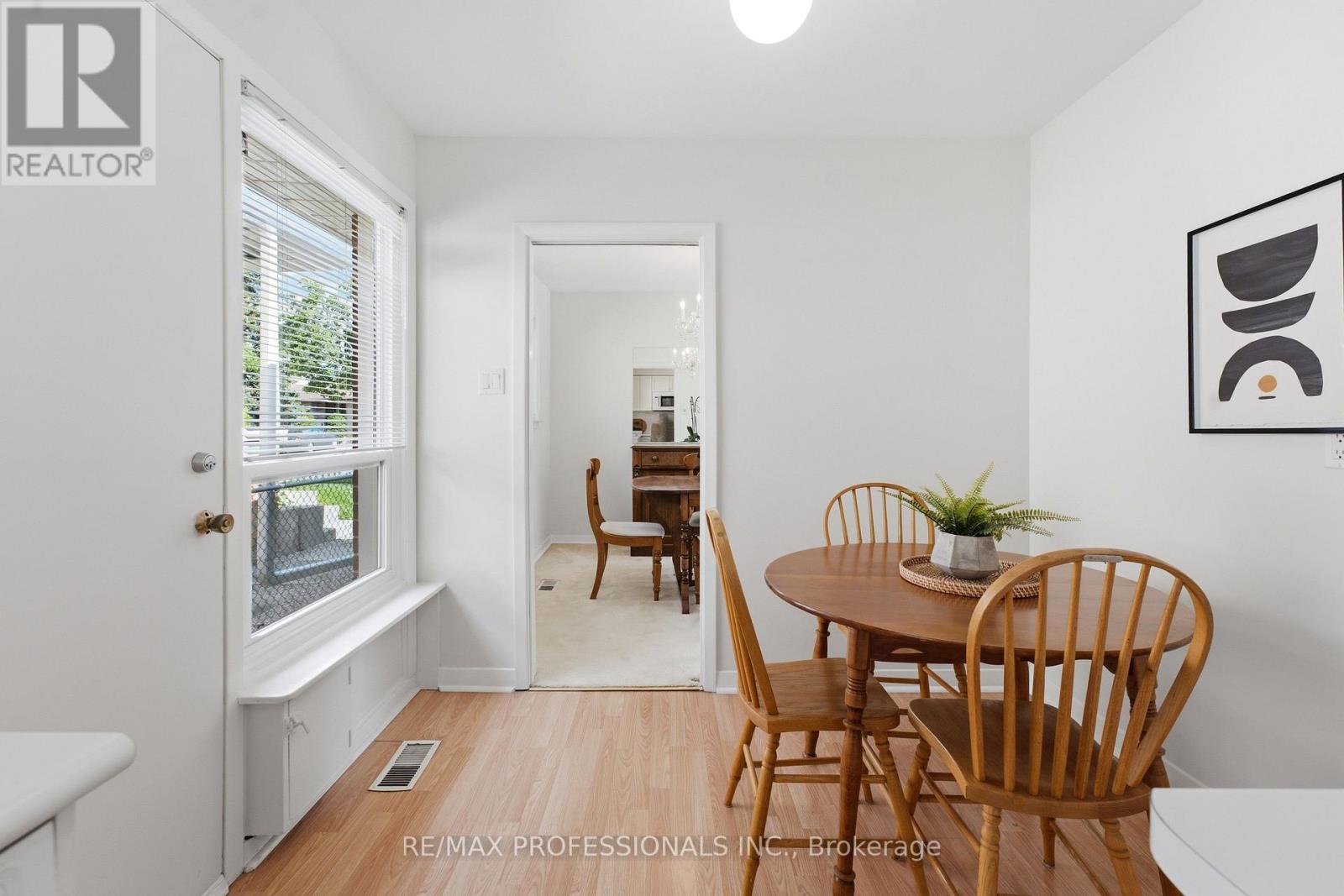 48 WARESIDE ROAD - 17