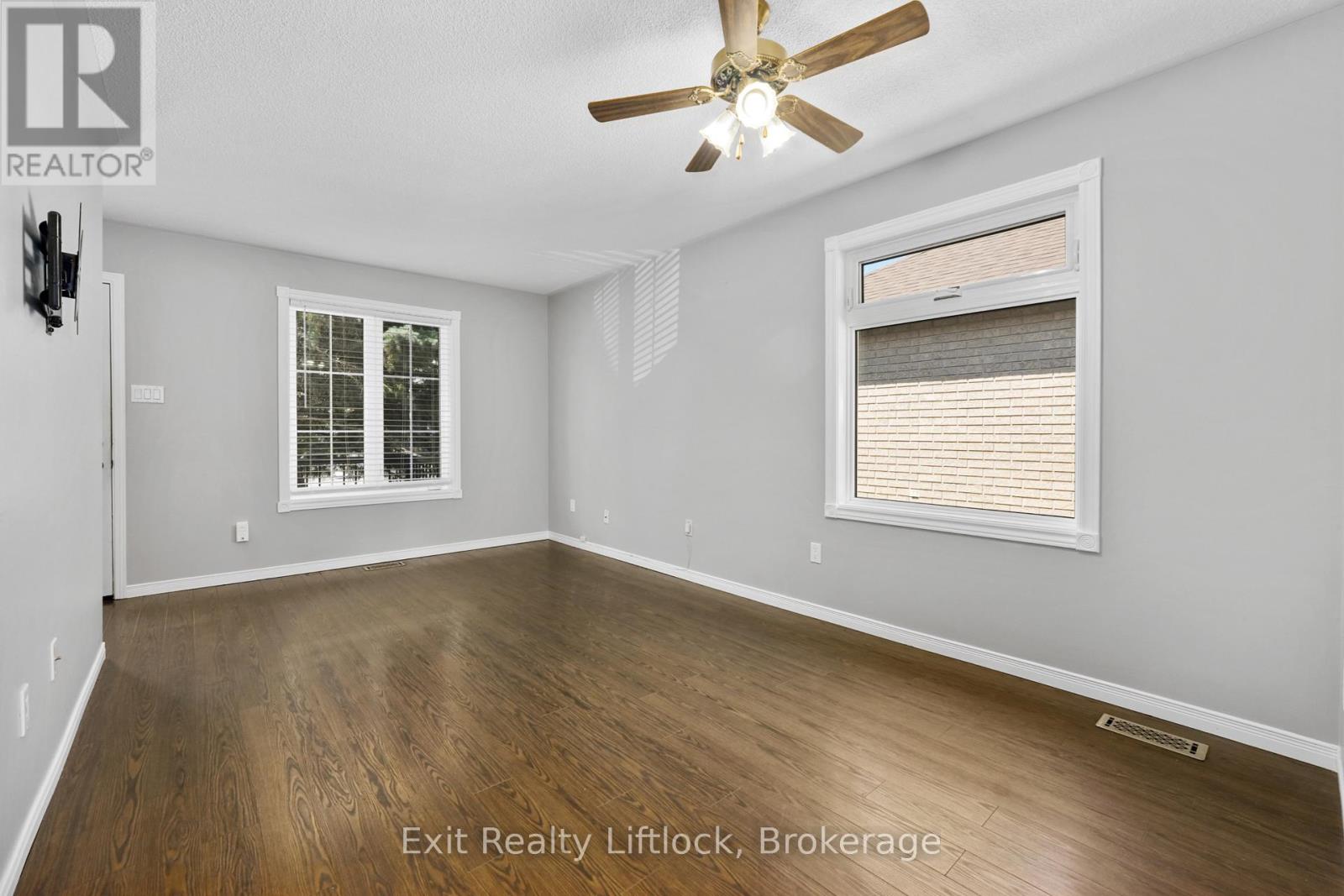 202 MILROY DRIVE - 4
