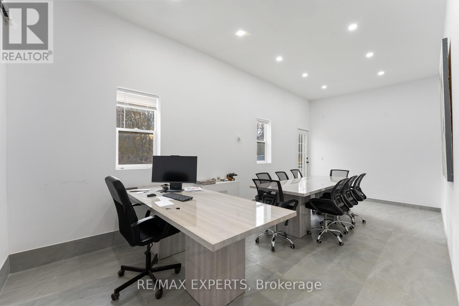 142 KING STREET E - 38